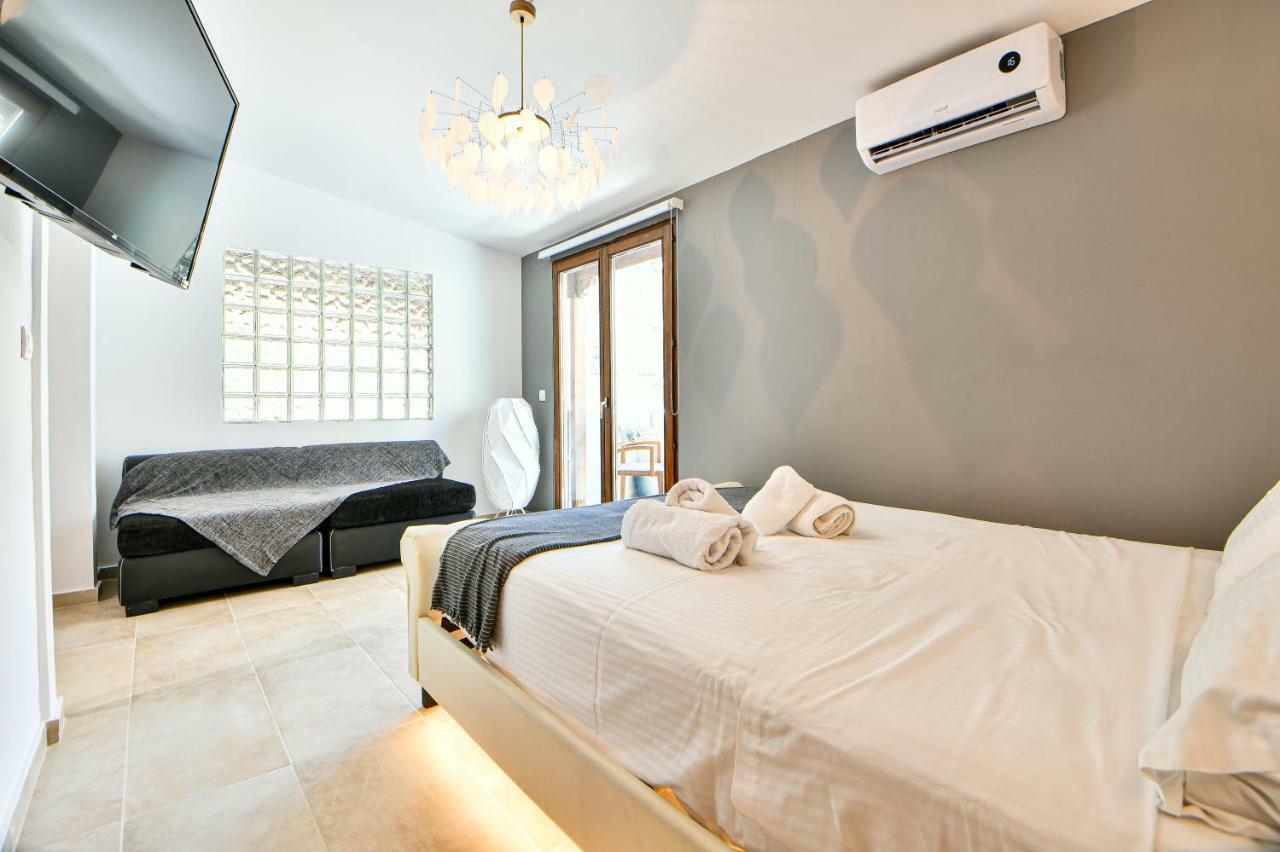 Flowers Of Athens, Boutique Aparthotel With 6-Apartments In Central أثينا المظهر الخارجي الصورة